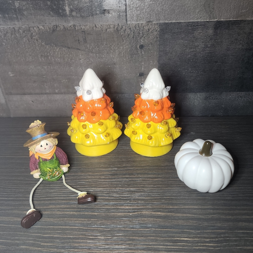 Mr. Christmas PAIR Light Up Candy Corn Ceramic Halloween Tree Fall BUNDLE